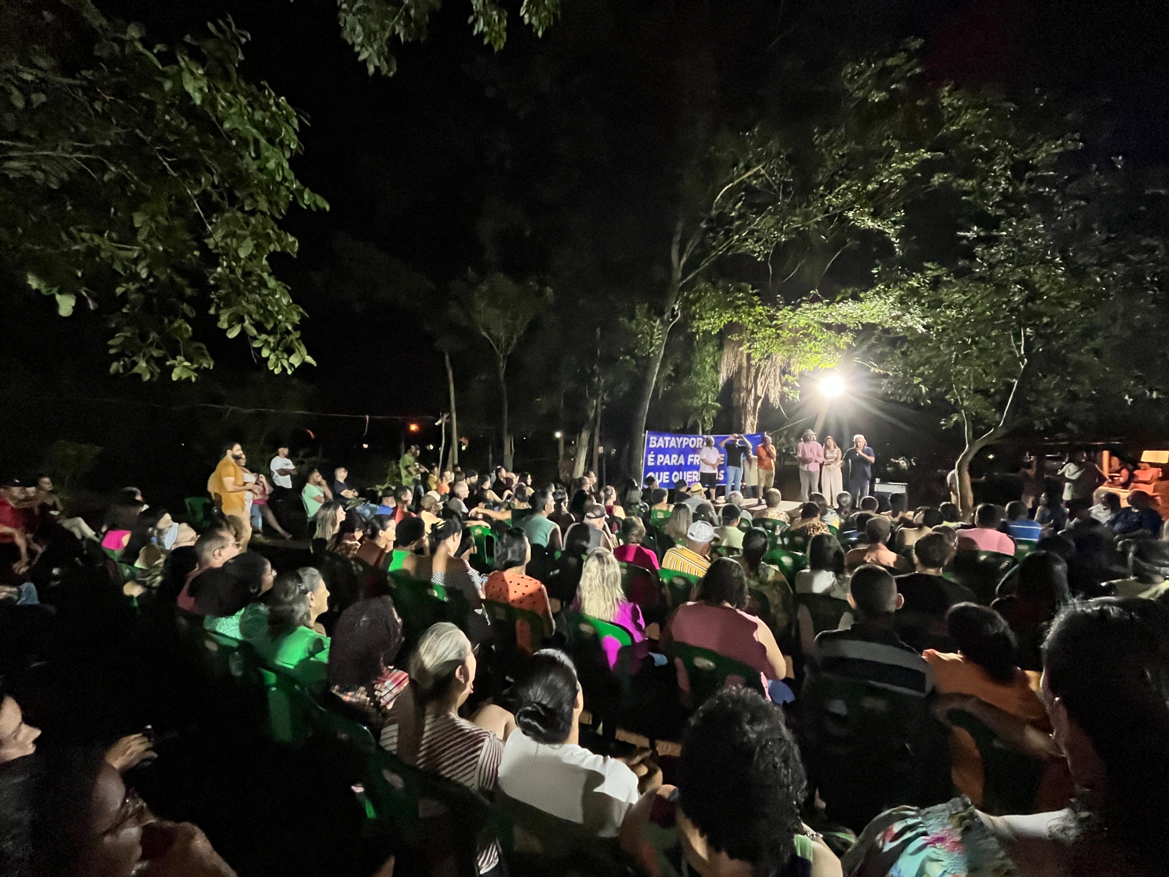 Centenas de pessoas levaram apoio ao Germino Roz - Foto: Divulgação